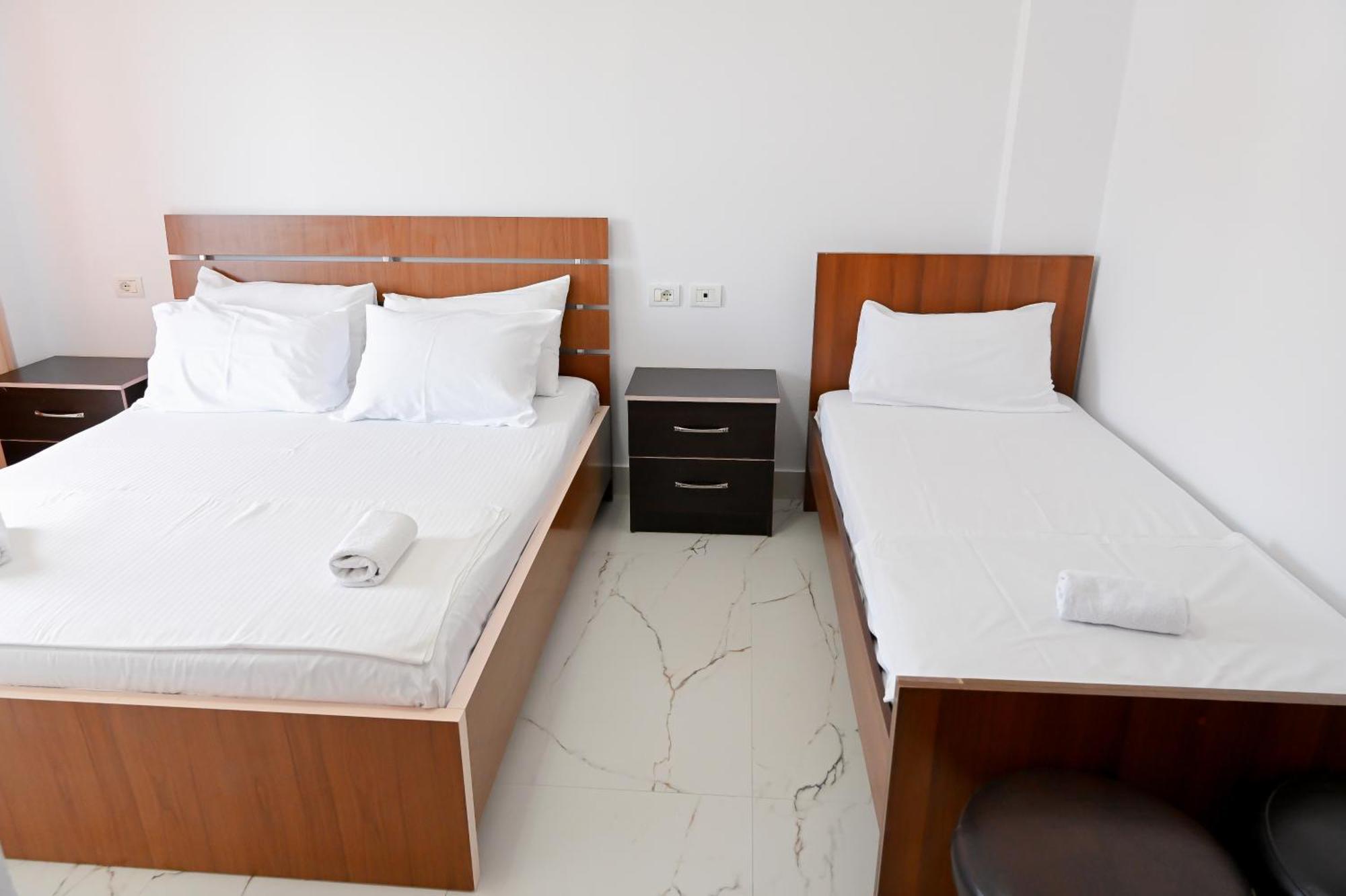Hotel Kriti Max , Shengjin Shëngjin 외부 사진