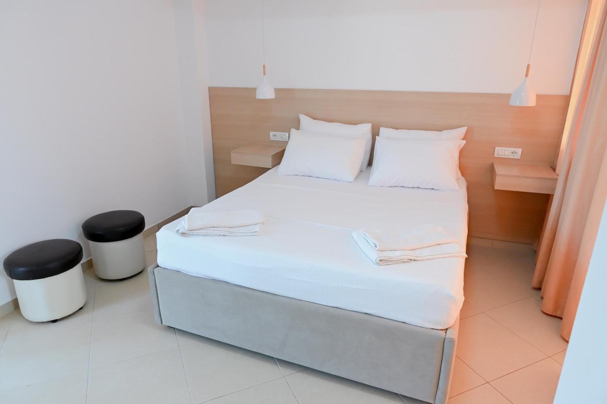Hotel Kriti Max , Shengjin Shëngjin 외부 사진
