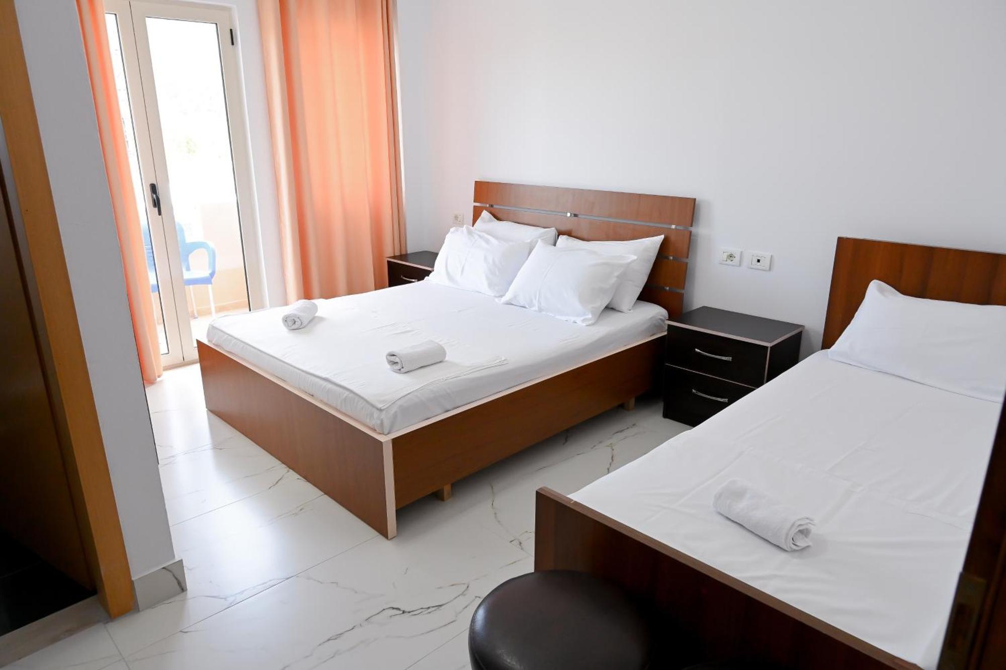 Hotel Kriti Max , Shengjin Shëngjin 외부 사진