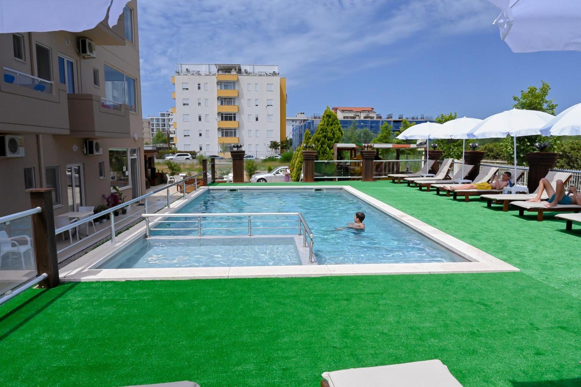 Hotel Kriti Max , Shengjin Shëngjin 외부 사진